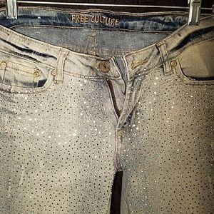 Free Culture skinny jeans